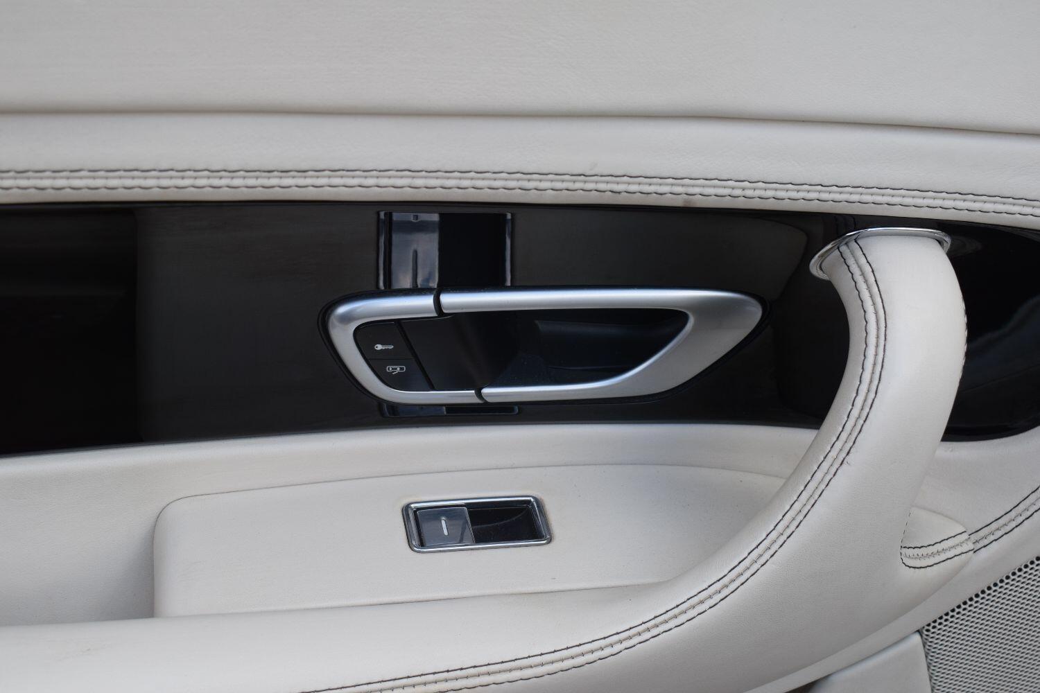 Bentley CONTINENTAL GTC 6.0 W12 GTC Speed
