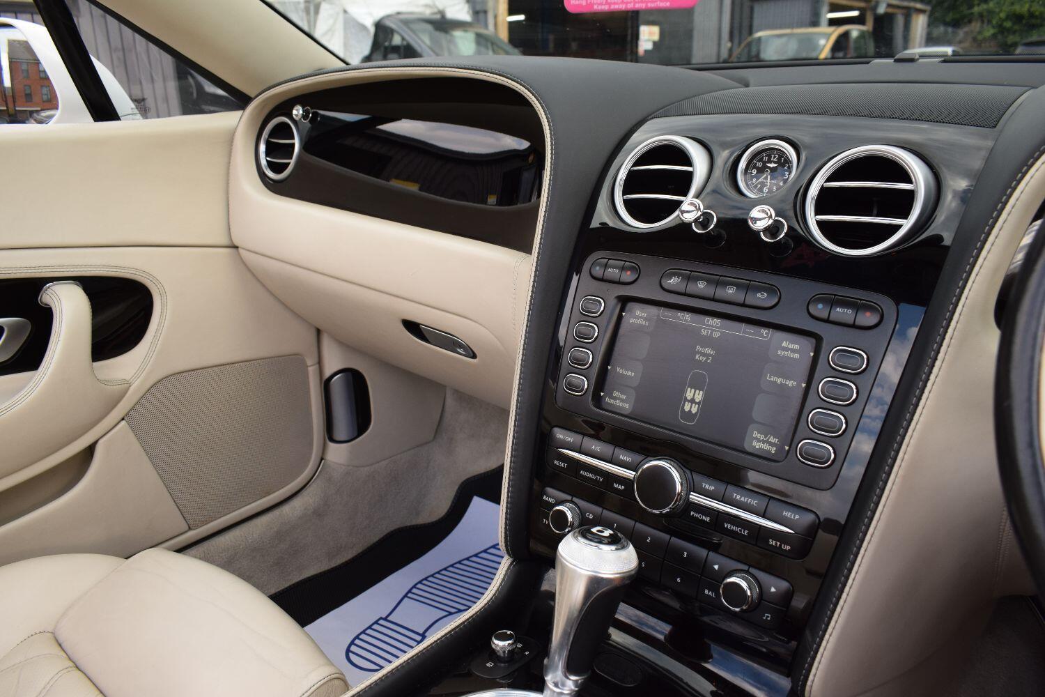 Bentley CONTINENTAL GTC 6.0 W12 GTC Speed