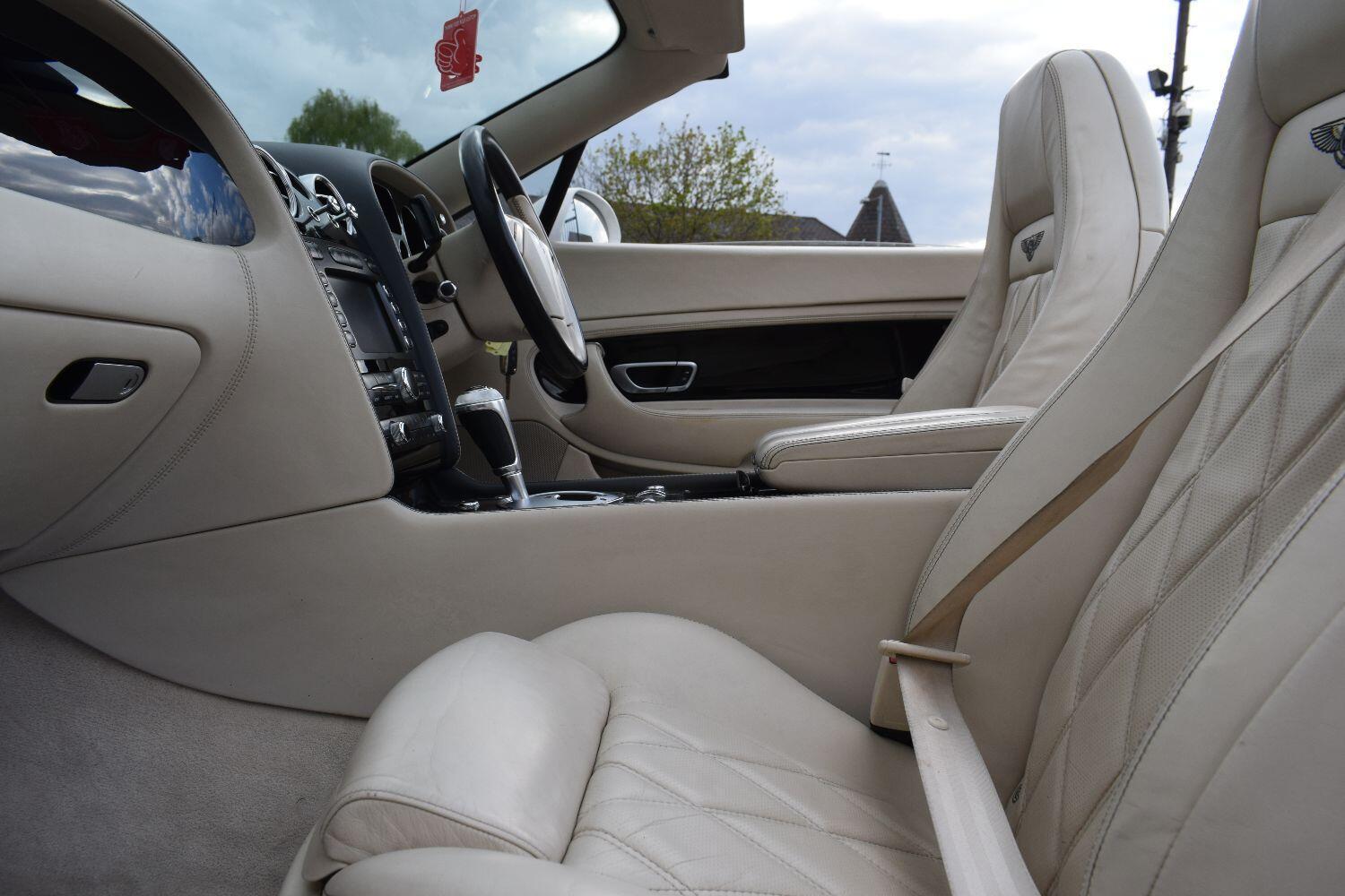 Bentley CONTINENTAL GTC 6.0 W12 GTC Speed
