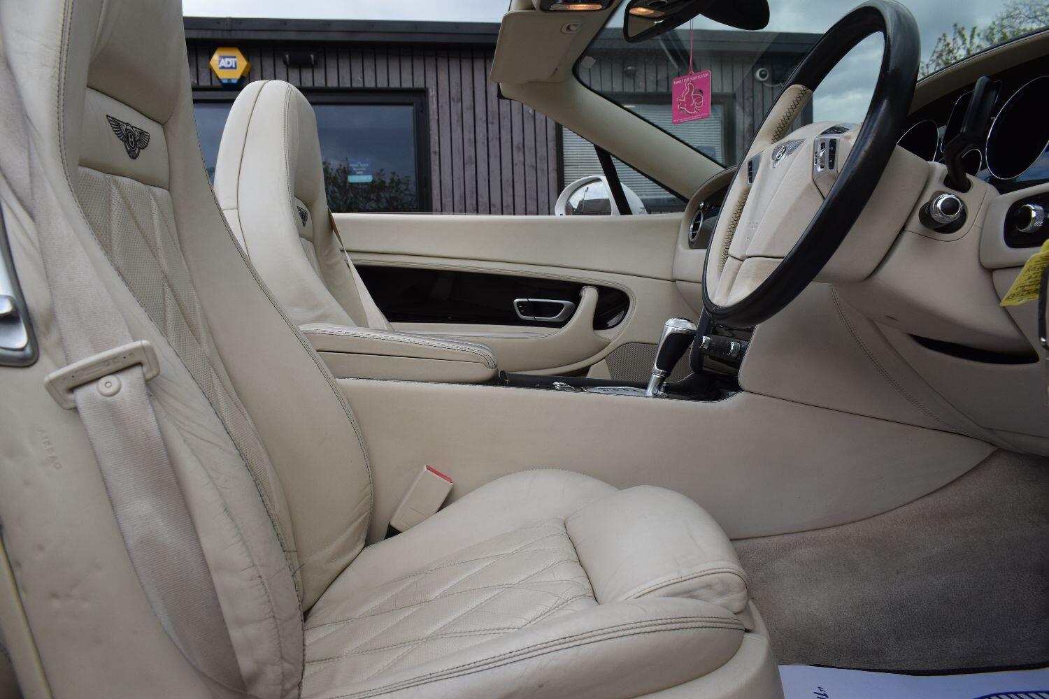 Bentley CONTINENTAL GTC 6.0 W12 GTC Speed