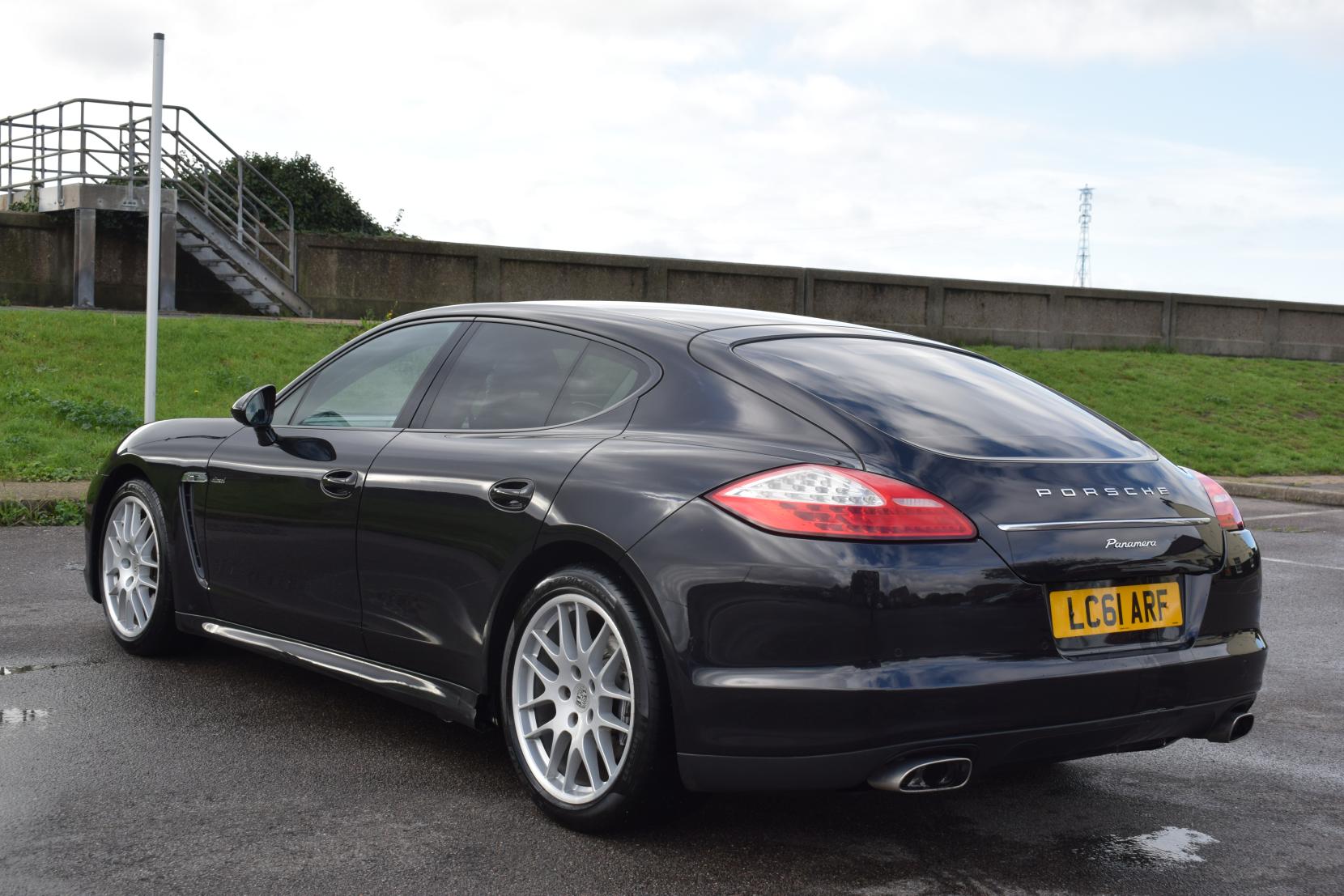 Porsche Panamera 3.0D V6 Hatchback 5dr Diesel TiptronicS Euro 5 (250 ps)