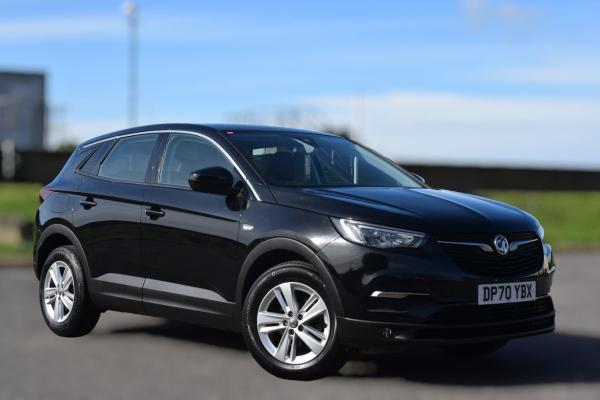 Vauxhall Grandland X 1.2 Turbo SE Premium SUV 5dr Petrol Manual Euro 6 (s/s) (130 ps)