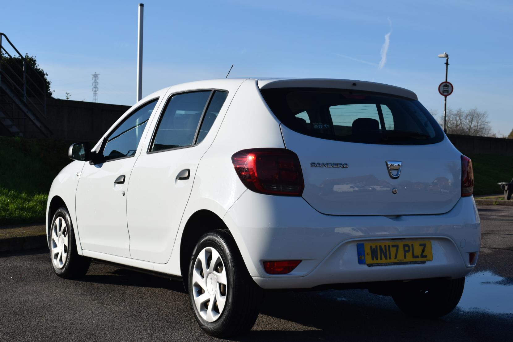 Dacia Sandero 1.0 SCe Ambiance Hatchback 5dr Petrol Manual Euro 6 (75 ps)