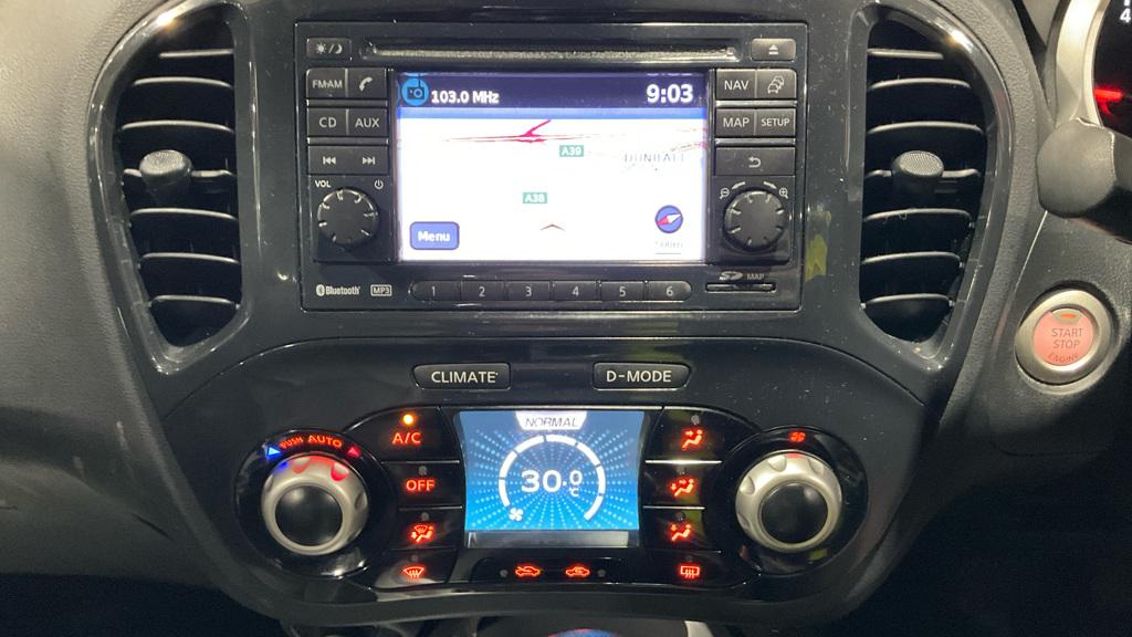 Nissan Juke 1.6 Shiro SUV 5dr Petrol CVT Euro 5 (117 ps)