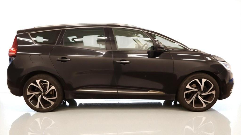 Renault GRAND SCENIC 1.5 Signature Nav dCi 110
