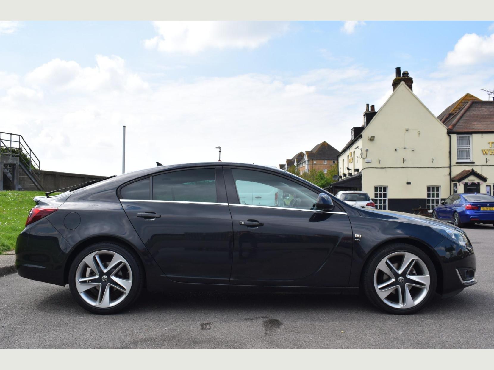 Vauxhall Insignia SRI NAV S/S