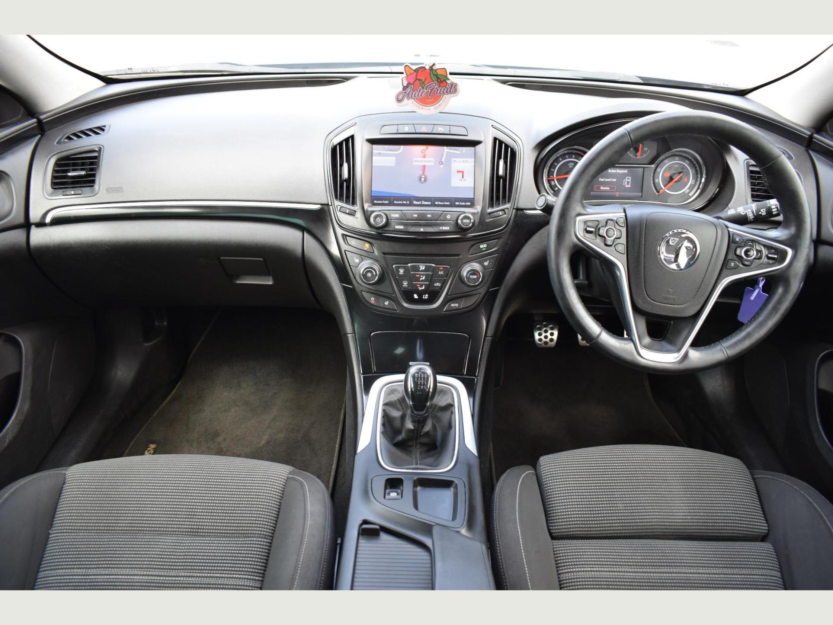 Vauxhall Insignia SRI NAV S/S