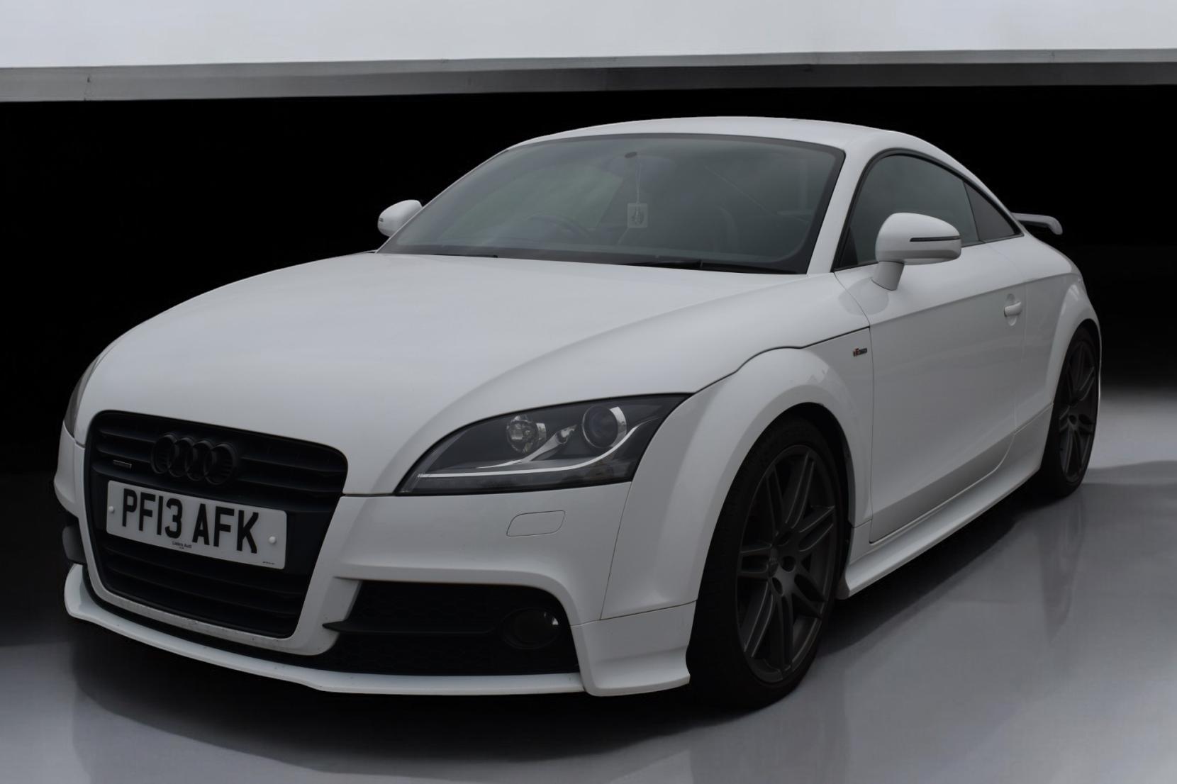 Audi TT 2.0 TDI Black Edition Coupe 3dr Diesel S Tronic quattro Euro 5 (170 ps)