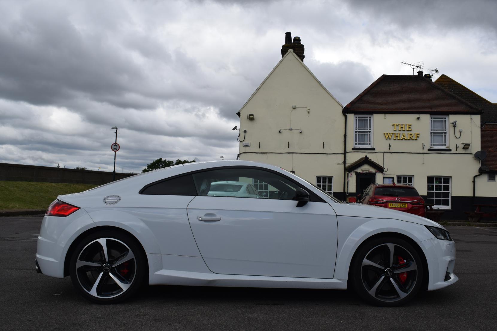 Audi TT TTS TFSI QUATTRO BLACK EDITION