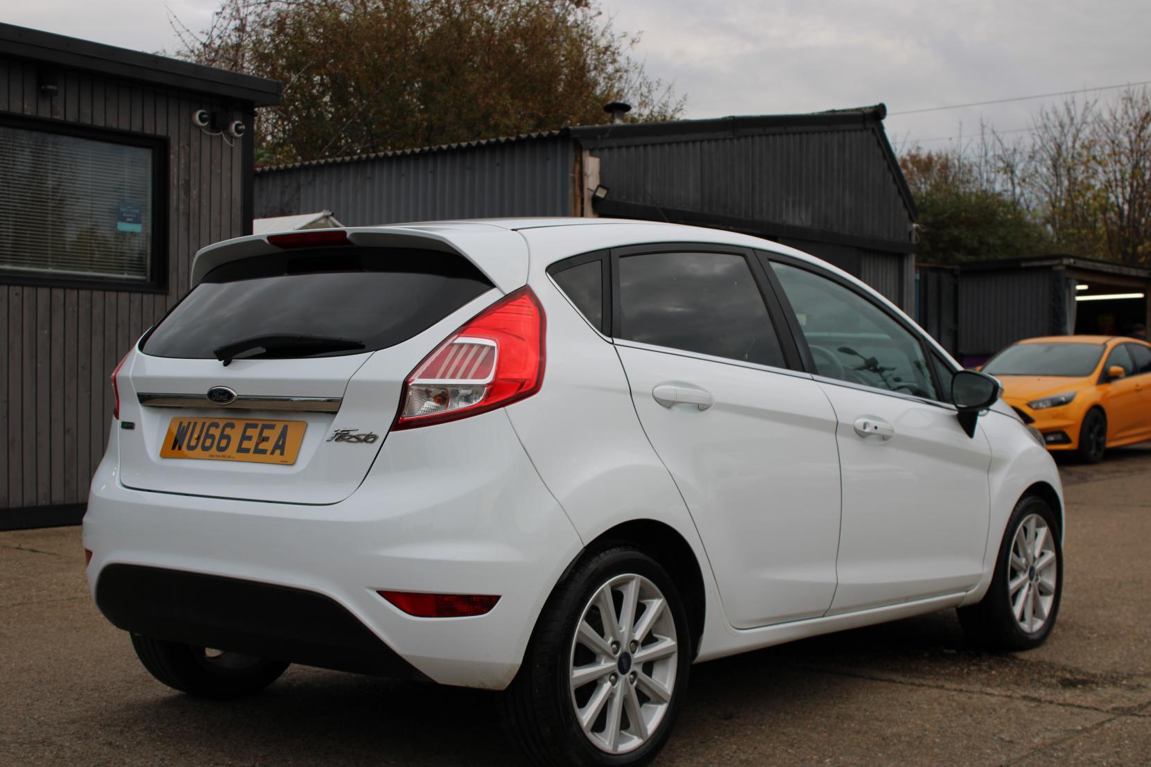 Ford Fiesta 1.0T EcoBoost Titanium Hatchback 5dr Petrol Manual Euro 6 (s/s) (125 ps)