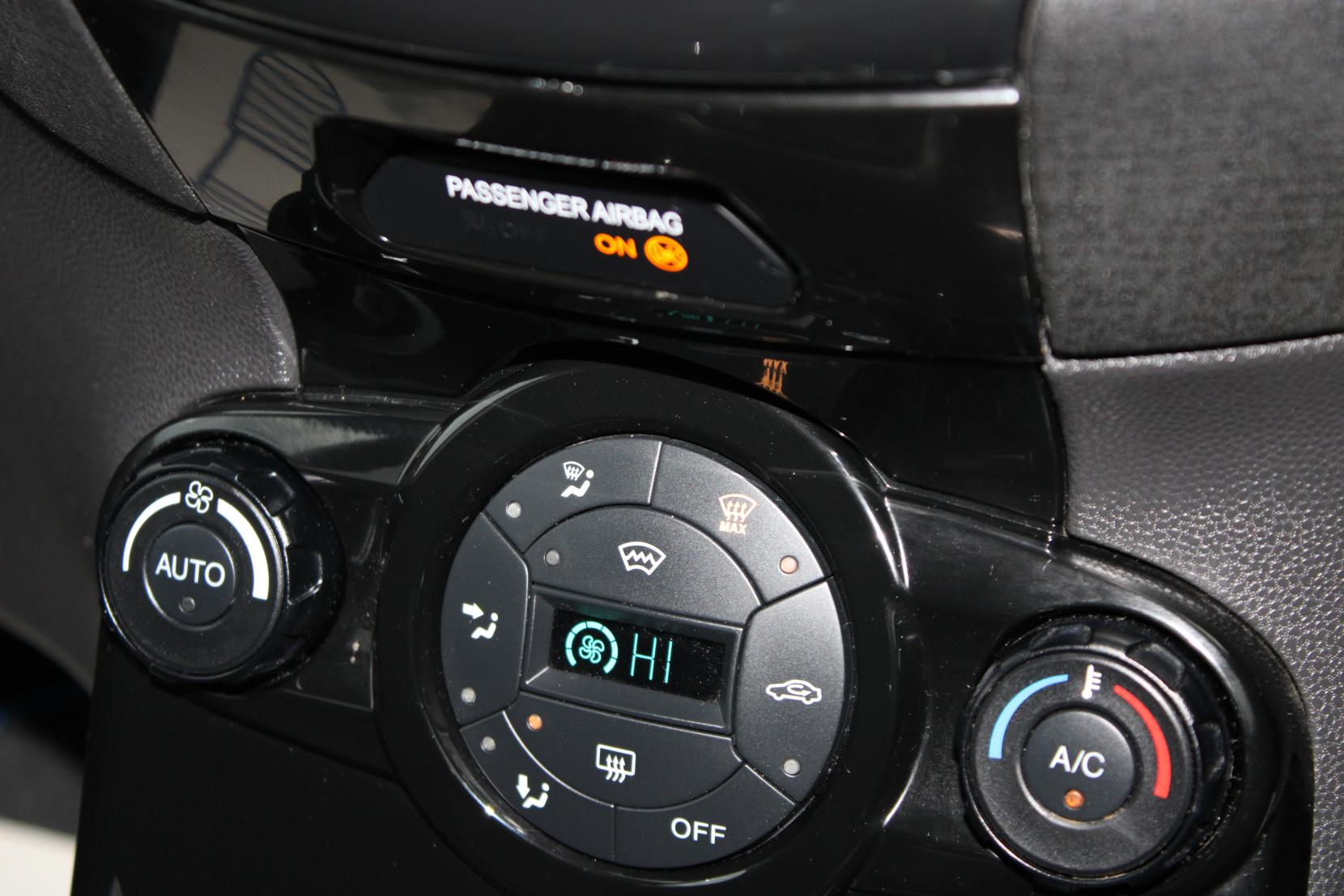 Ford Fiesta 1.0T EcoBoost Titanium Hatchback 5dr Petrol Manual Euro 6 (s/s) (125 ps)