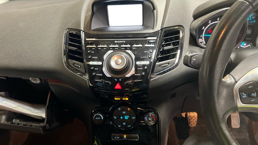 Ford Fiesta 1.0T EcoBoost Titanium Hatchback 5dr Petrol Manual Euro 6 (s/s) (125 ps)