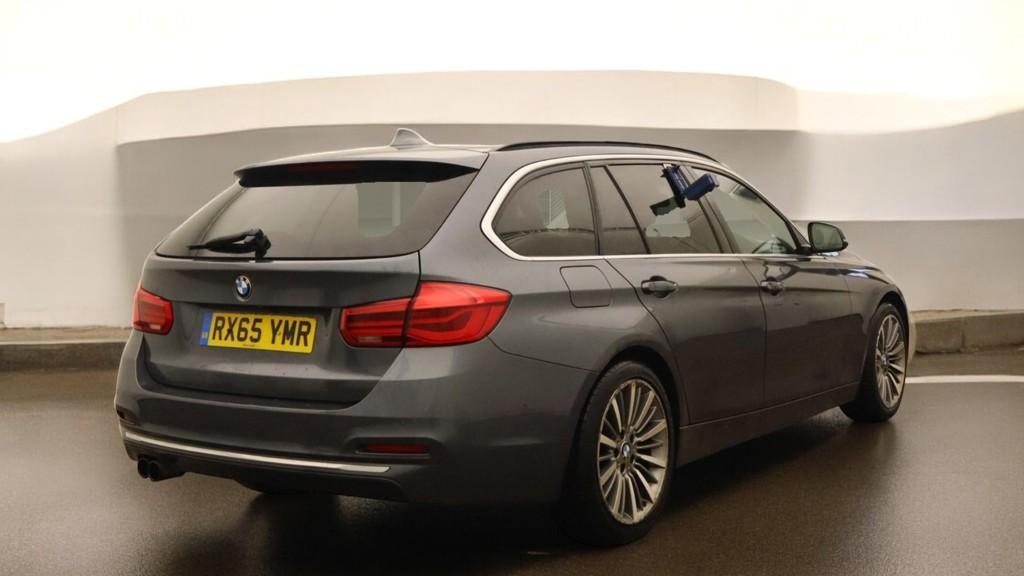 BMW 3 Series 2.0 330i Luxury Touring 5dr Petrol Auto Euro 6 (s/s) (252 ps)