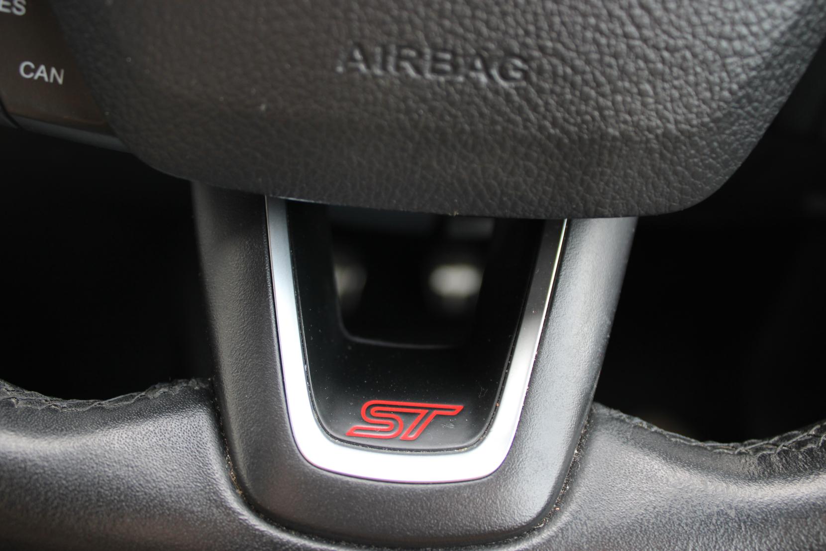 Ford Focus 2.0 TDCi ST-3 Hatchback 5dr Diesel Manual Euro 6 (s/s) (185 ps)