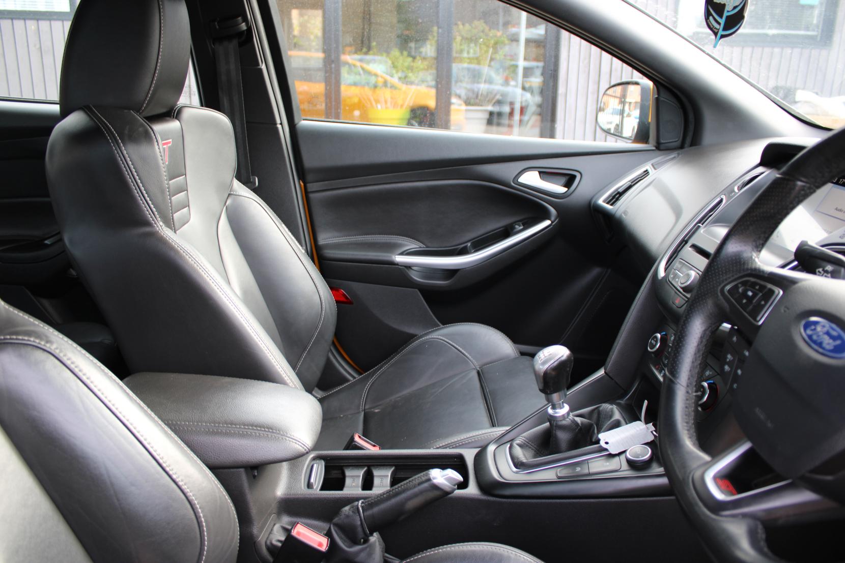 Ford Focus 2.0 TDCi ST-3 Hatchback 5dr Diesel Manual Euro 6 (s/s) (185 ps)