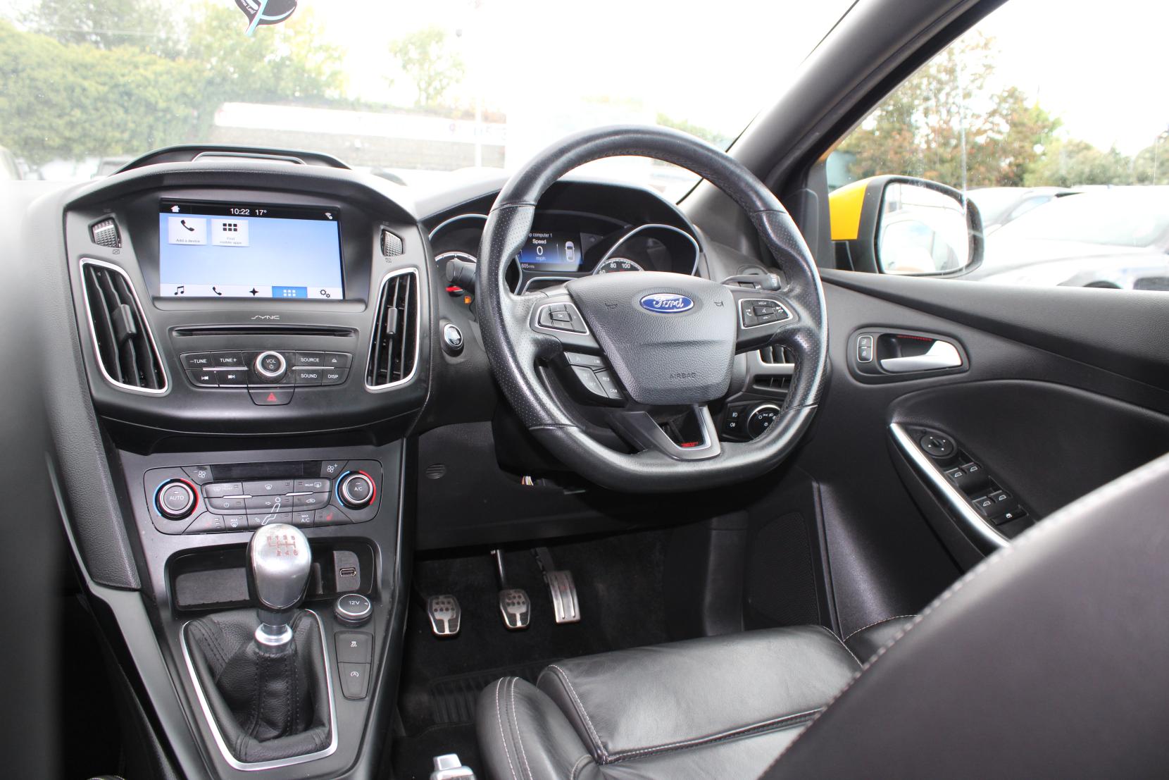 Ford Focus 2.0 TDCi ST-3 Hatchback 5dr Diesel Manual Euro 6 (s/s) (185 ps)