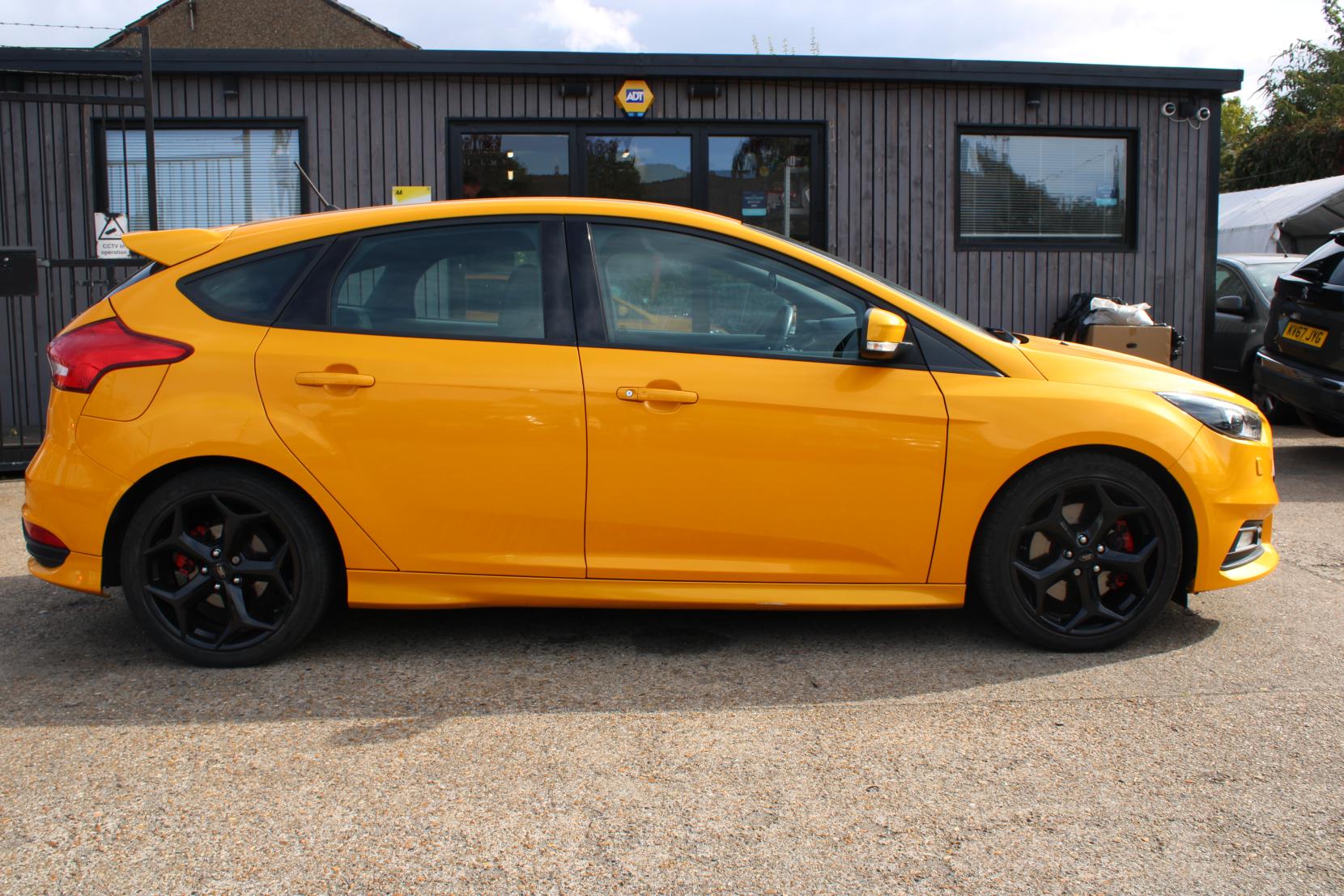 Ford Focus 2.0 TDCi ST-3 Hatchback 5dr Diesel Manual Euro 6 (s/s) (185 ps)