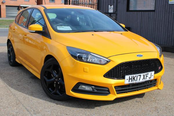 Ford Focus 2.0 TDCi ST-3 Hatchback 5dr Diesel Manual Euro 6 (s/s) (185 ps)