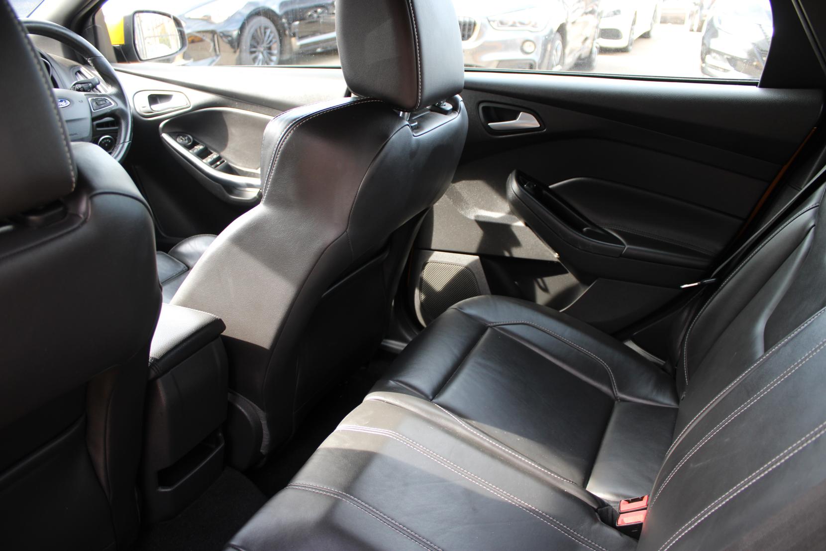 Ford Focus 2.0 TDCi ST-3 Hatchback 5dr Diesel Manual Euro 6 (s/s) (185 ps)