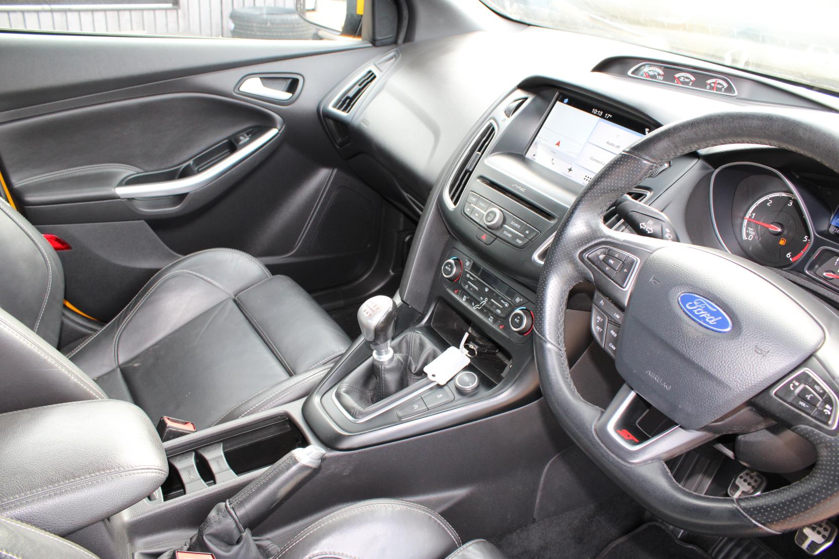 Ford Focus 2.0 TDCi ST-3 Hatchback 5dr Diesel Manual Euro 6 (s/s) (185 ps)
