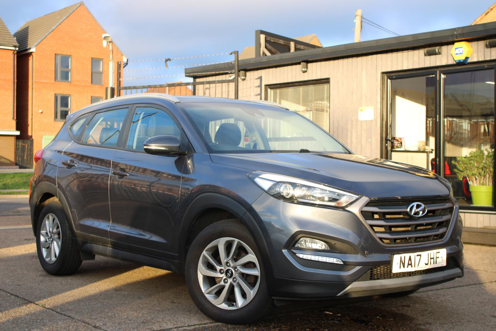 Hyundai TUCSON 1.7 CRDi Blue Drive SE SUV 5dr Diesel Manual Euro 6 (s/s) (116 ps)