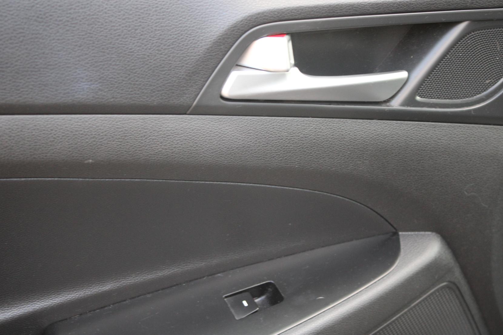 Hyundai TUCSON 1.7 CRDi Blue Drive SE SUV 5dr Diesel Manual Euro 6 (s/s) (116 ps)