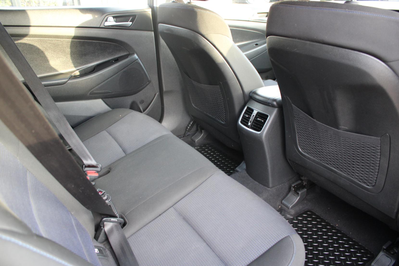 Hyundai TUCSON 1.7 CRDi Blue Drive SE SUV 5dr Diesel Manual Euro 6 (s/s) (116 ps)