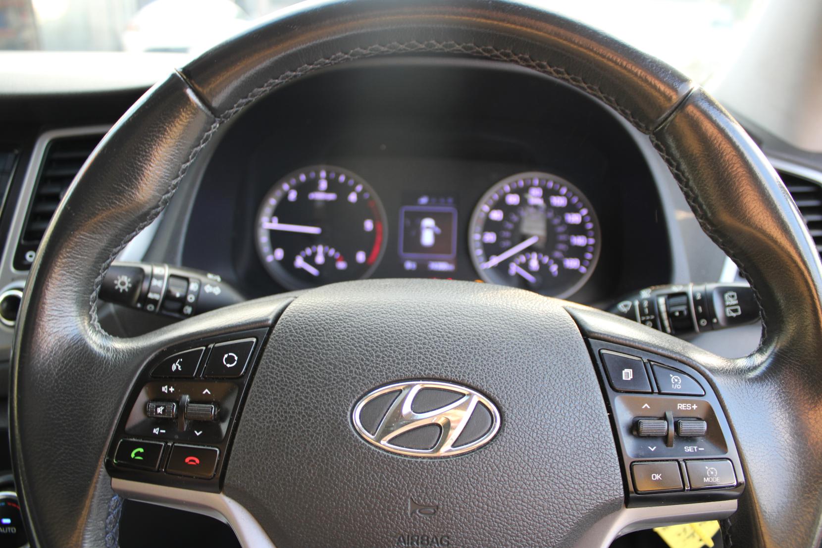 Hyundai TUCSON 1.7 CRDi Blue Drive SE SUV 5dr Diesel Manual Euro 6 (s/s) (116 ps)