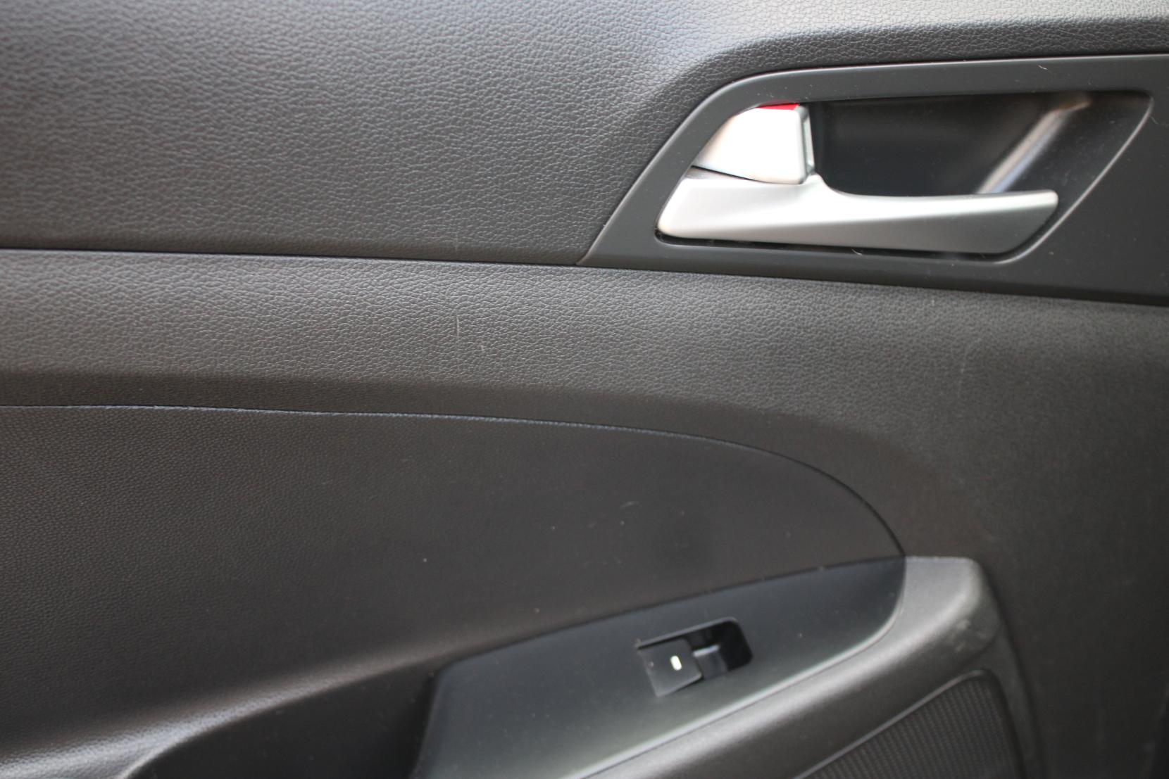 Hyundai TUCSON 1.7 CRDi Blue Drive SE SUV 5dr Diesel Manual Euro 6 (s/s) (116 ps)