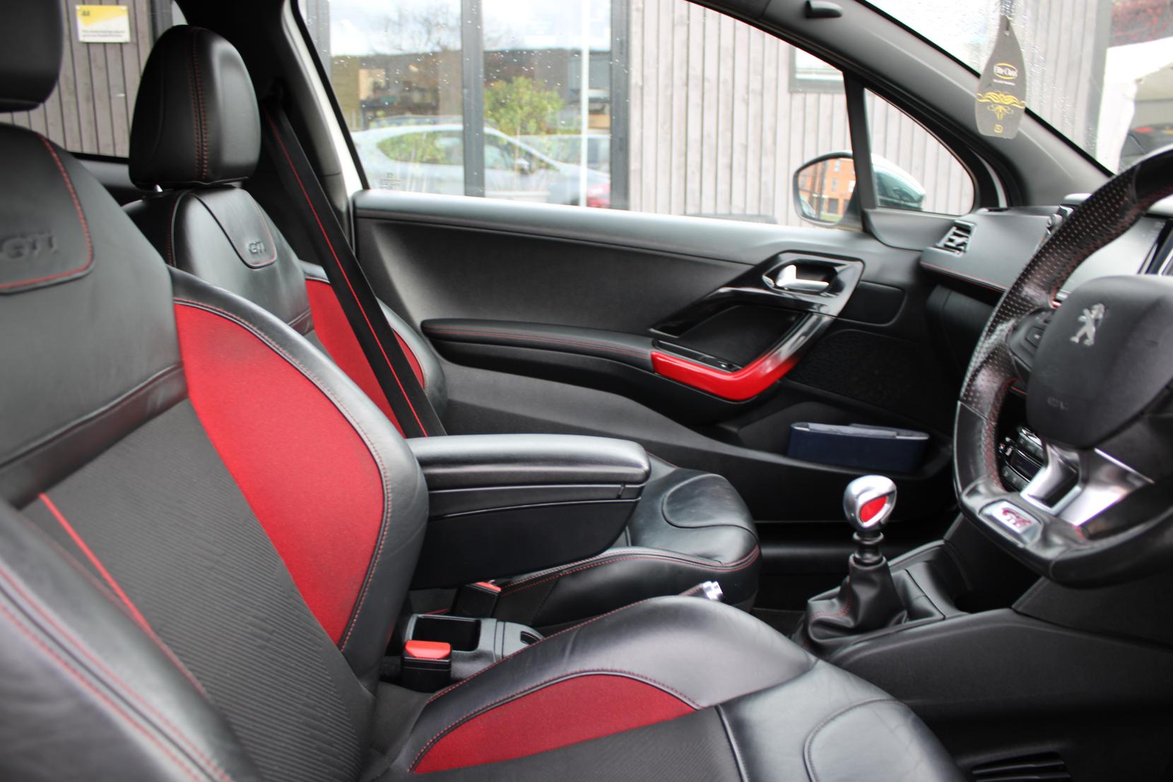 Peugeot 208 1.6 THP GTi Hatchback 3dr Petrol Manual Euro 5 (200 ps)