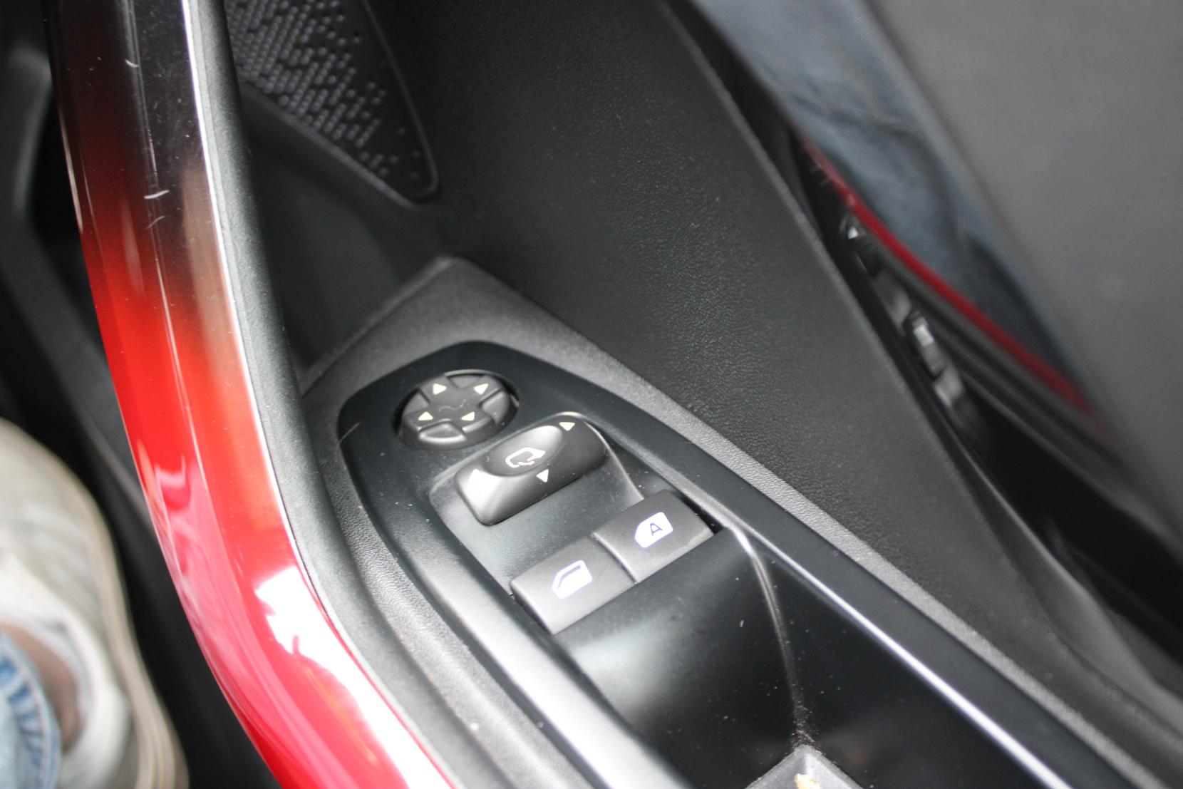 Peugeot 208 1.6 THP GTi Hatchback 3dr Petrol Manual Euro 5 (200 ps)