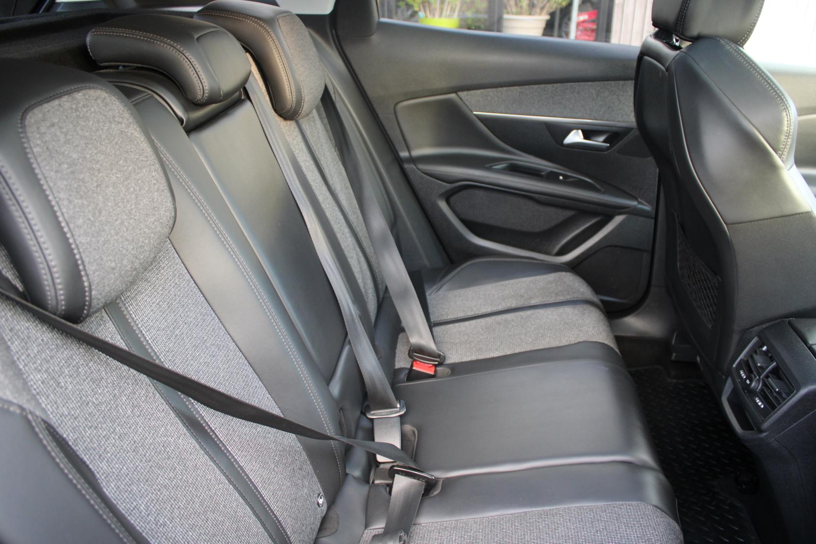 Peugeot 3008 1.6 BlueHDi Allure SUV 5dr Diesel Manual Euro 6 (s/s) (120 ps)