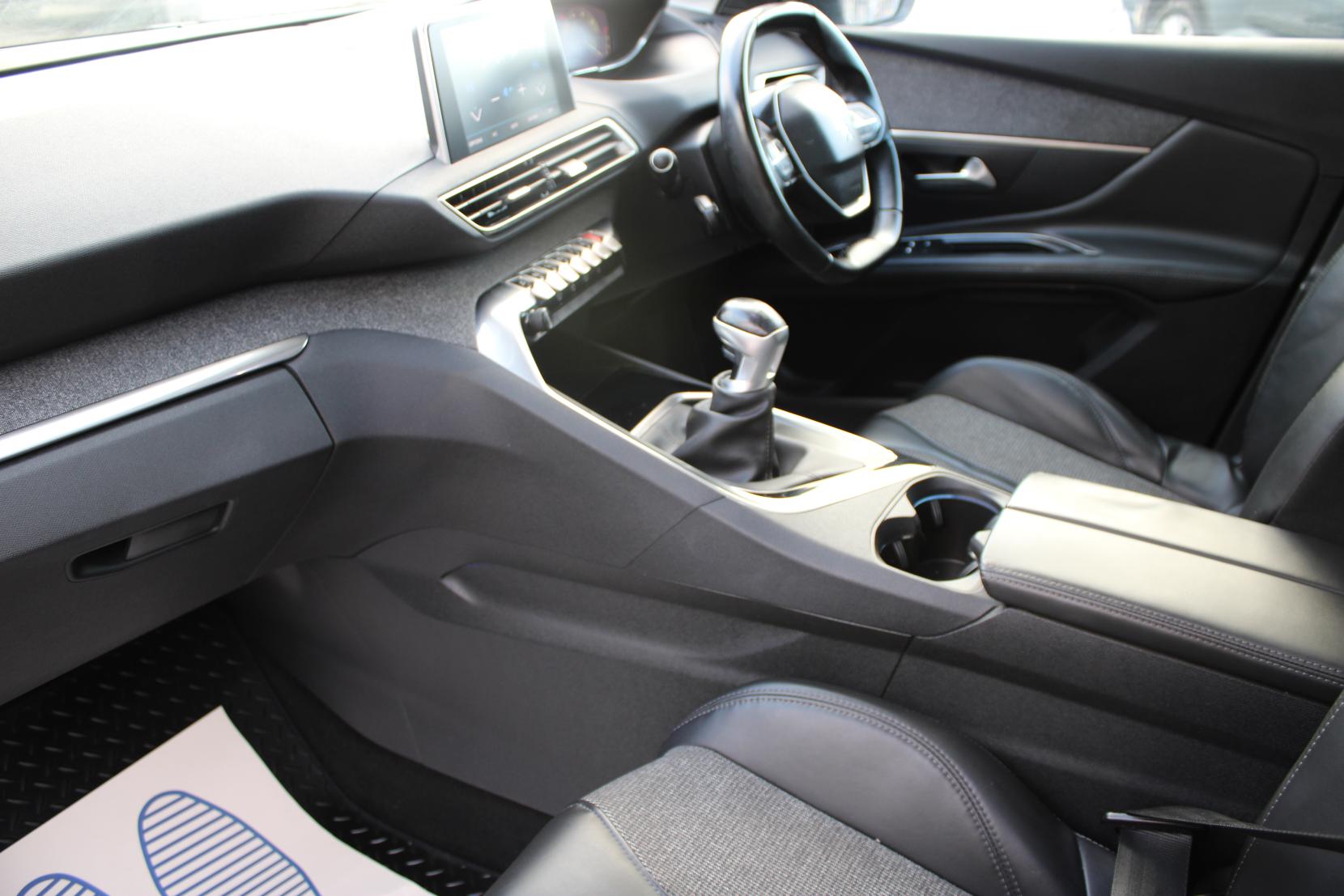 Peugeot 3008 1.6 BlueHDi Allure SUV 5dr Diesel Manual Euro 6 (s/s) (120 ps)