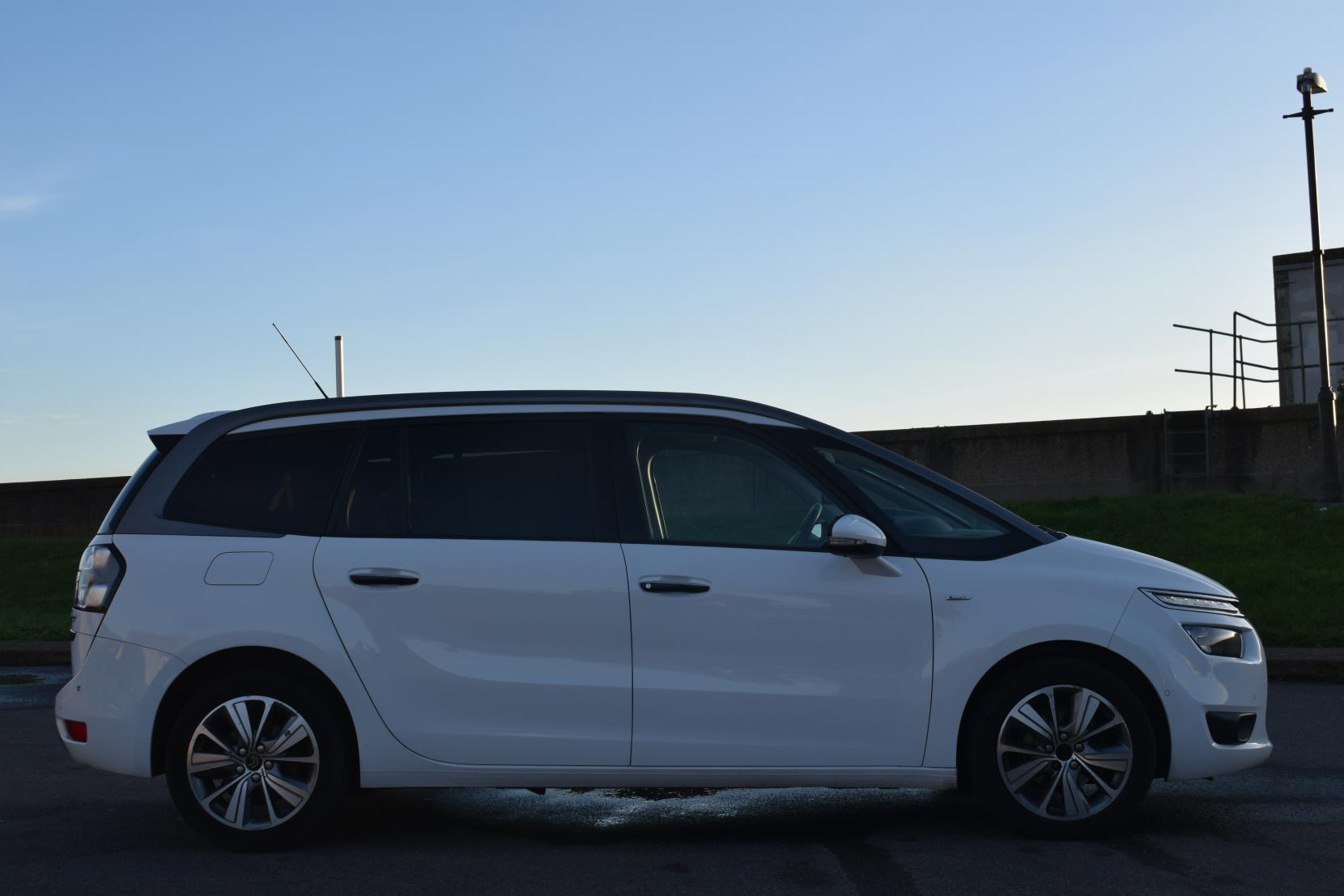 Citroen Grand C4 Picasso 1.6 e-HDi Airdream Exclusive+ MPV 5dr Diesel ETG6 Euro 5 (s/s) (115 ps)