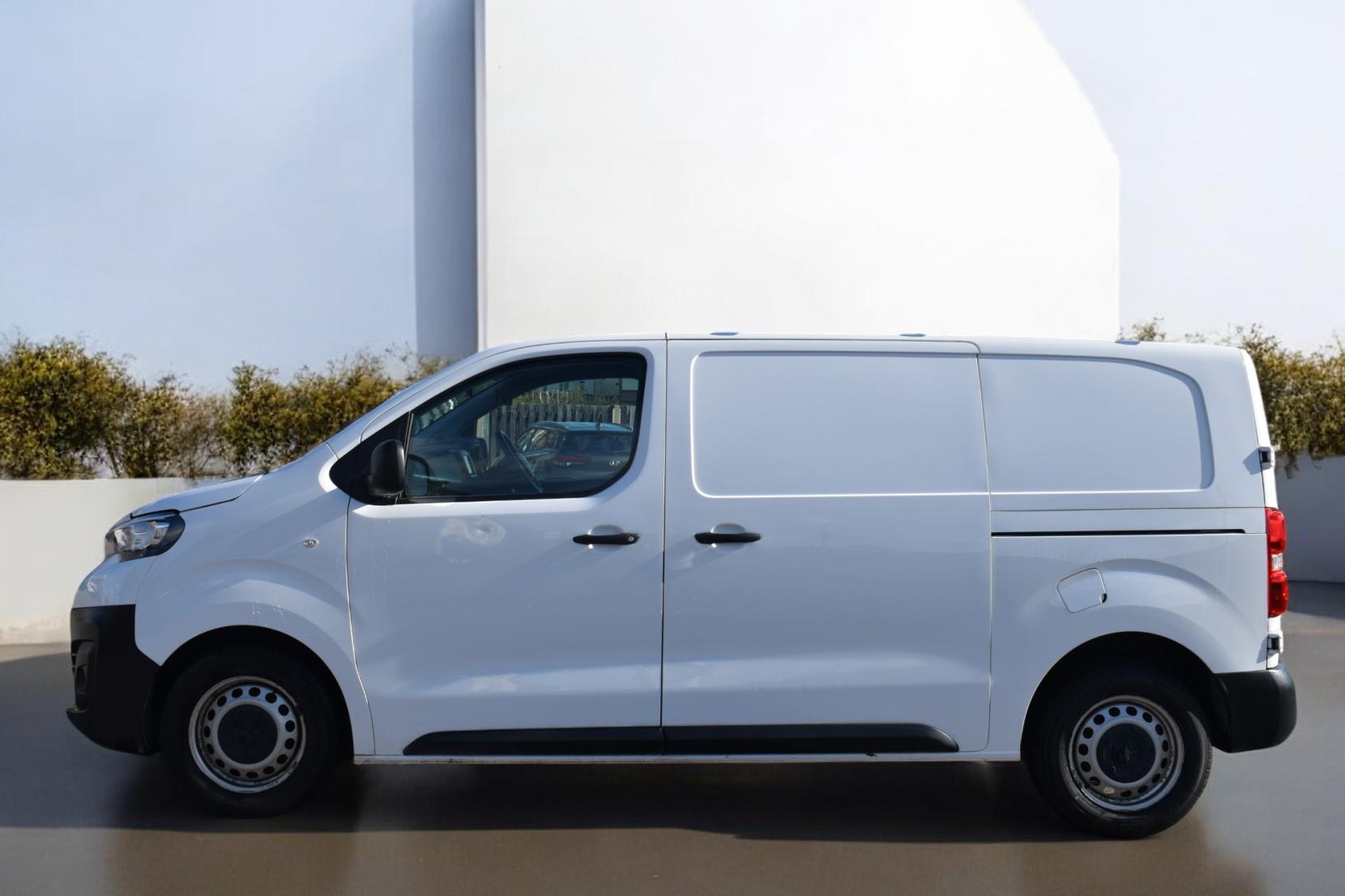 Peugeot Expert 2.0 BlueHDi 1400 Professional Standard Panel Van 6dr Diesel Manual MWB Euro 6 (s/s) (120 ps)