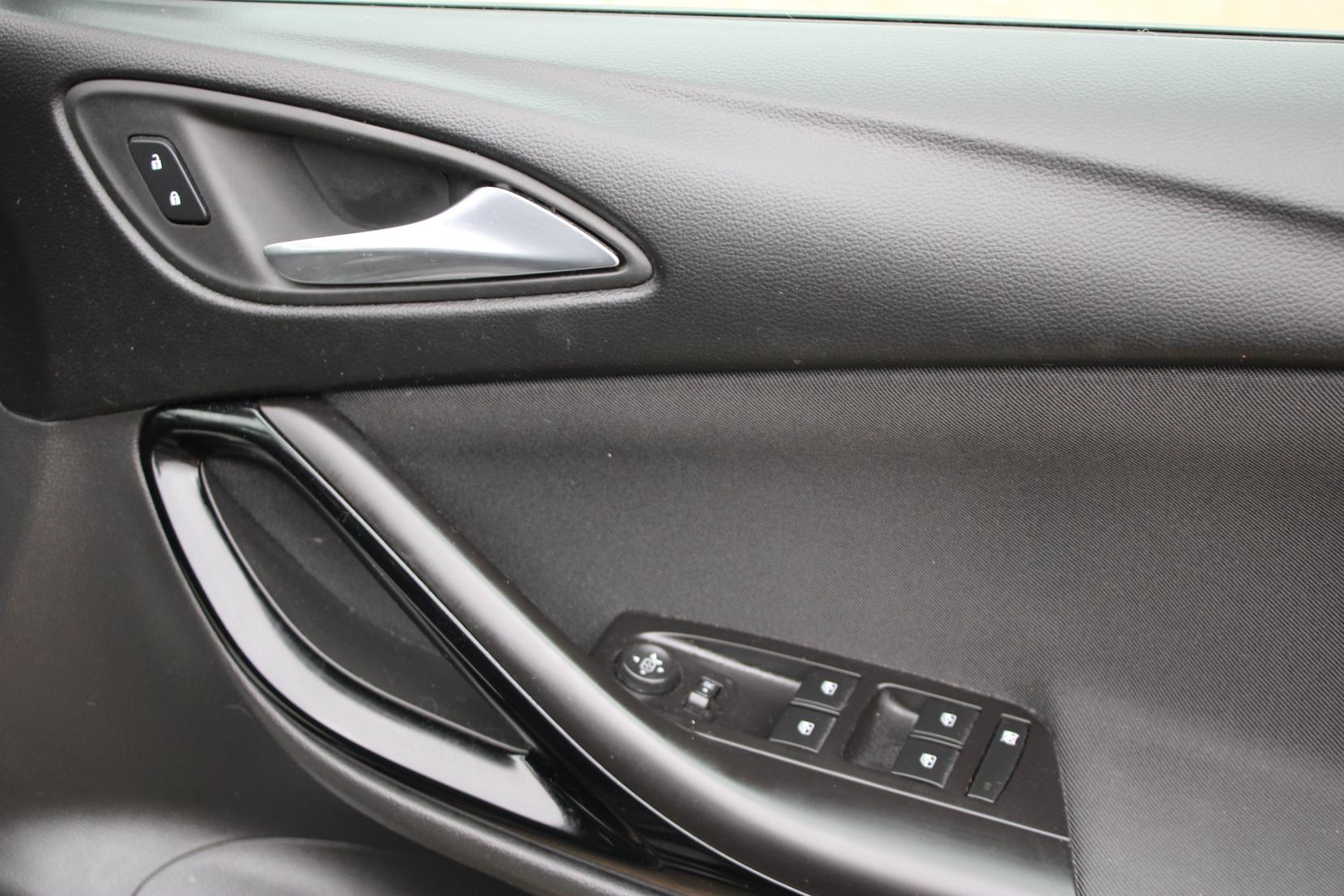 Vauxhall Astra 1.6i Turbo GPF SRi VX Line Nav Hatchback 5dr Petrol Manual Euro 6 (s/s) (200 ps)