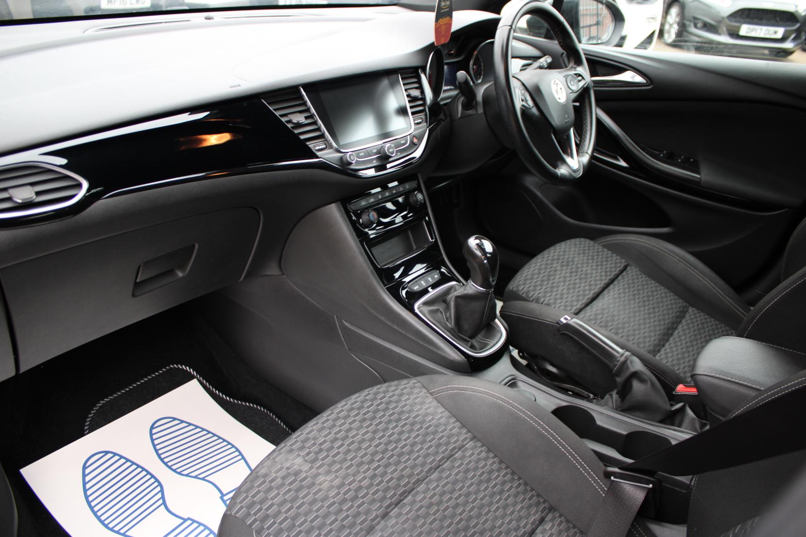 Vauxhall Astra 1.6i Turbo GPF SRi VX Line Nav Hatchback 5dr Petrol Manual Euro 6 (s/s) (200 ps)