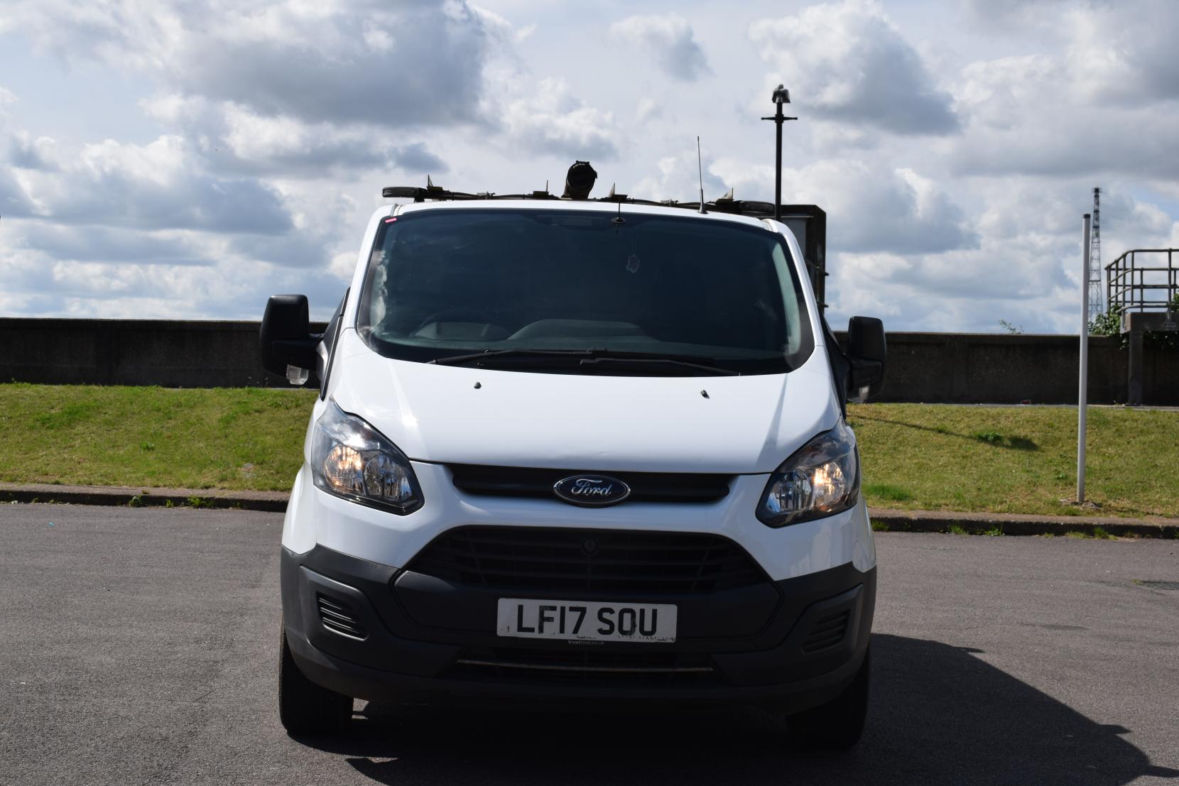 Ford Transit Custom 2.0 TDCi 310 Panel Van 5dr Diesel Manual L1 H1 (163 g/km, 104 bhp)