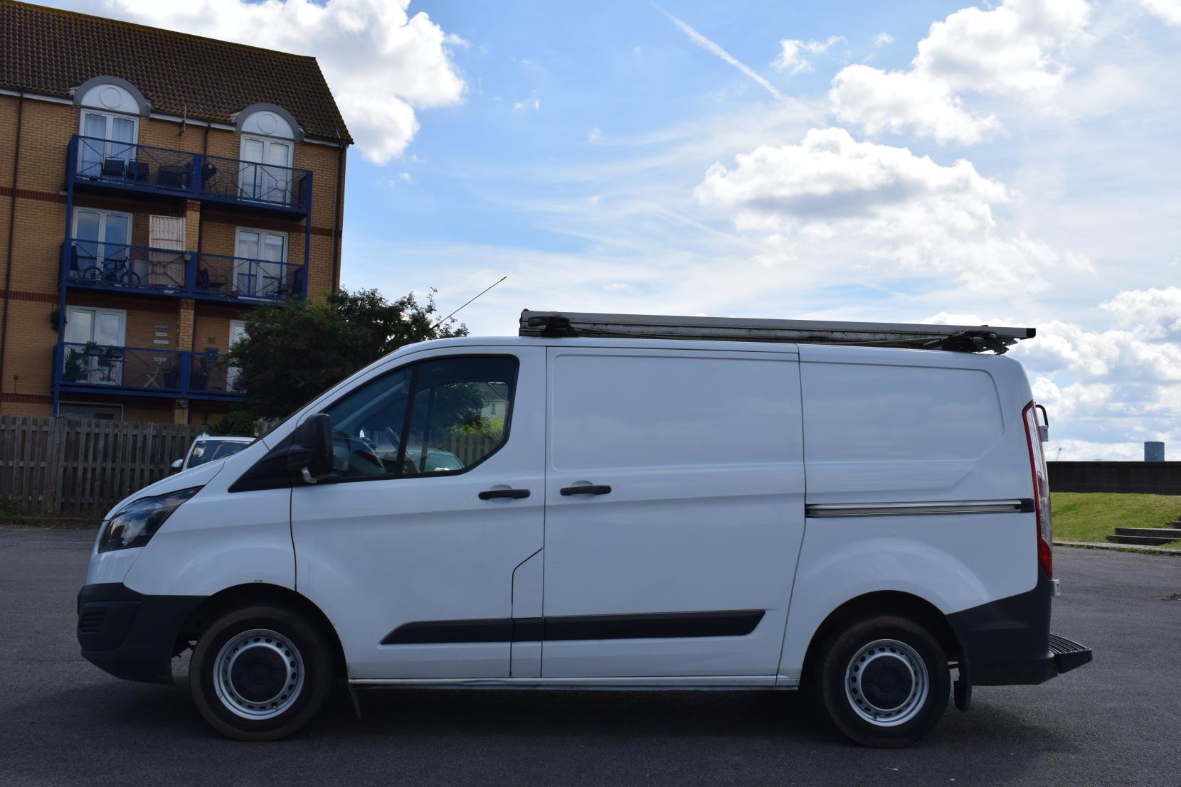 Ford Transit Custom 2.0 TDCi 310 Panel Van 5dr Diesel Manual L1 H1 (163 g/km, 104 bhp)