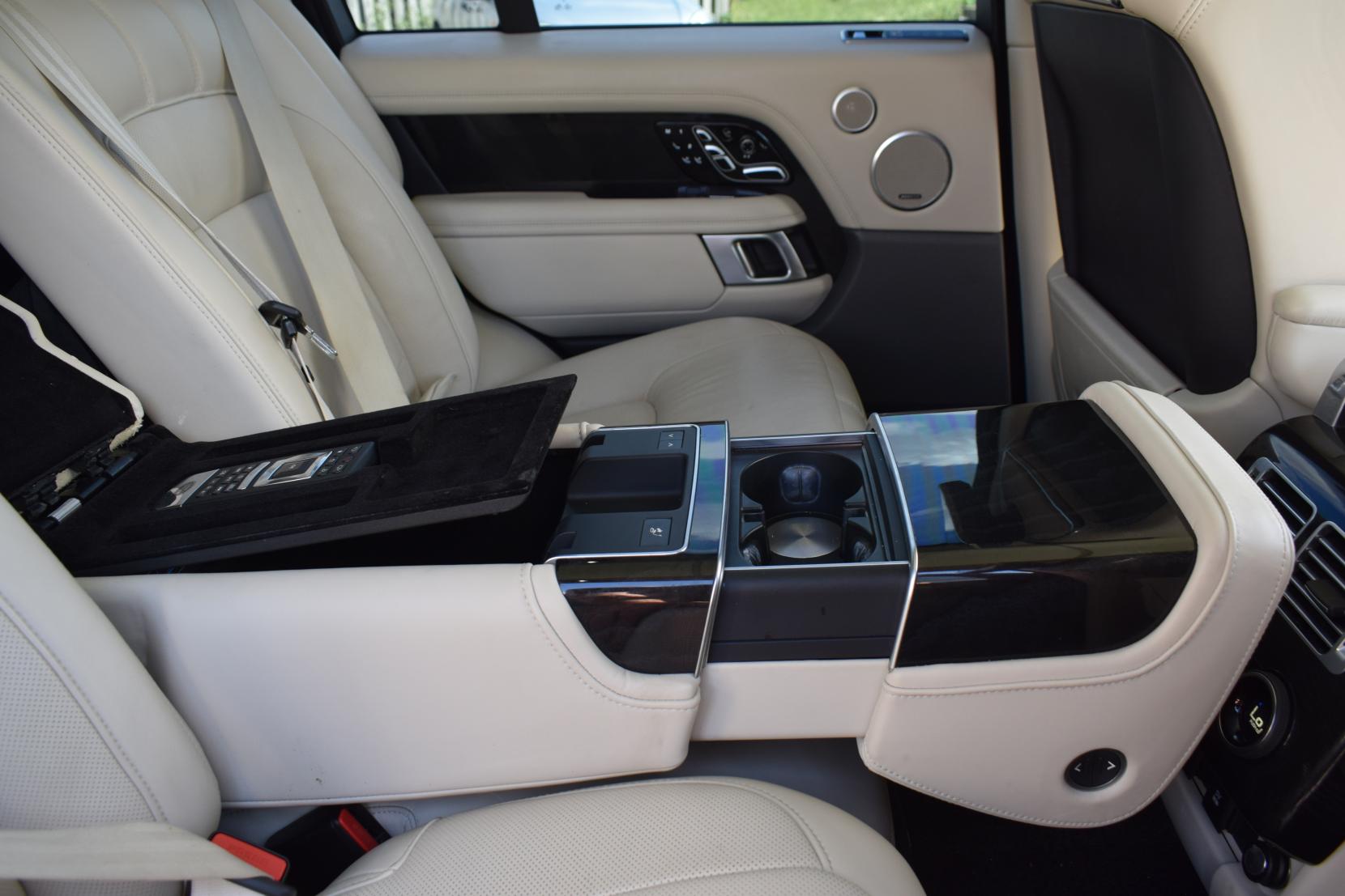 Land Rover Range Rover 5.0 P525 V8 Autobiography SUV 5dr Petrol Auto 4WD Euro 6 (s/s) (525 ps)