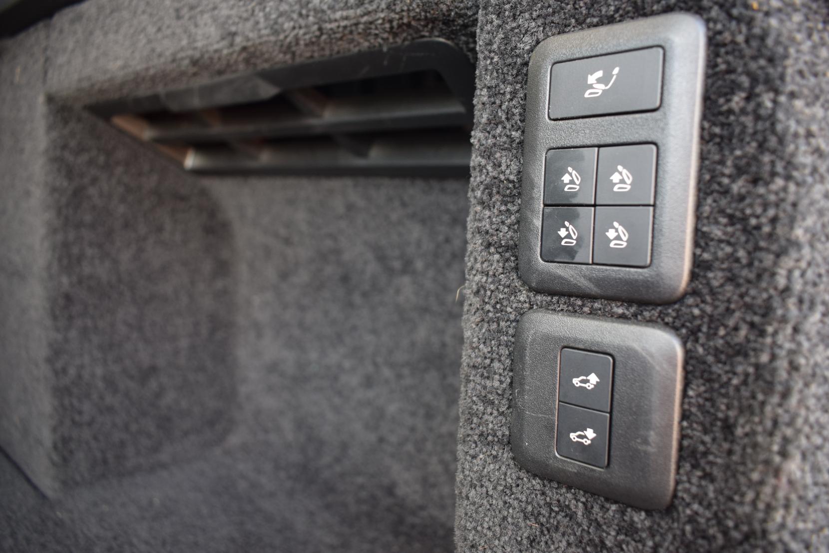 Land Rover Range Rover 5.0 P525 V8 Autobiography SUV 5dr Petrol Auto 4WD Euro 6 (s/s) (525 ps)