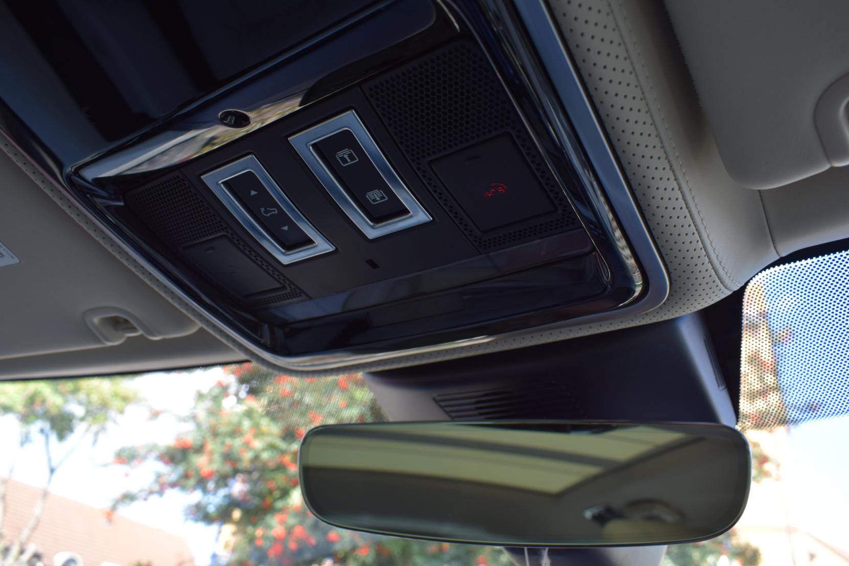 Land Rover Range Rover 5.0 P525 V8 Autobiography SUV 5dr Petrol Auto 4WD Euro 6 (s/s) (525 ps)