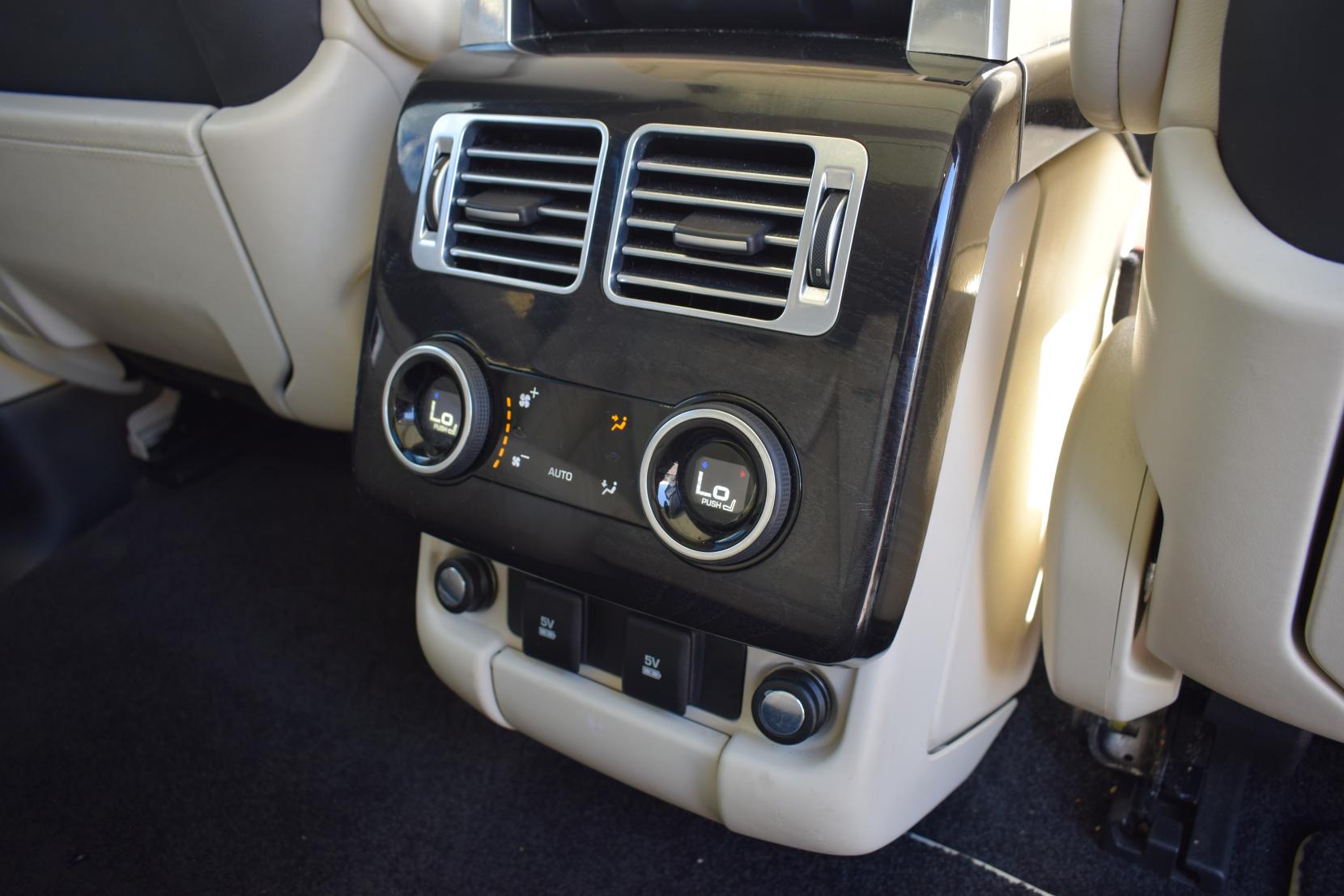 Land Rover Range Rover 5.0 P525 V8 Autobiography SUV 5dr Petrol Auto 4WD Euro 6 (s/s) (525 ps)