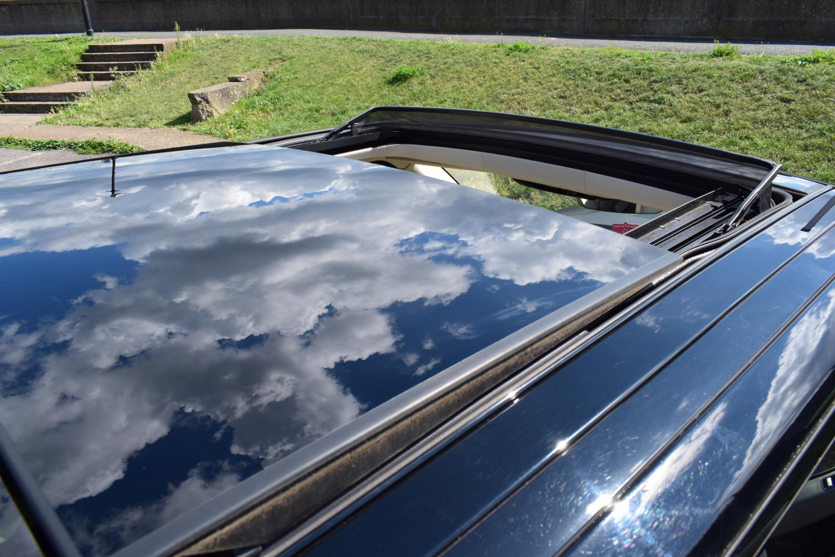 Land Rover Range Rover 5.0 P525 V8 Autobiography SUV 5dr Petrol Auto 4WD Euro 6 (s/s) (525 ps)