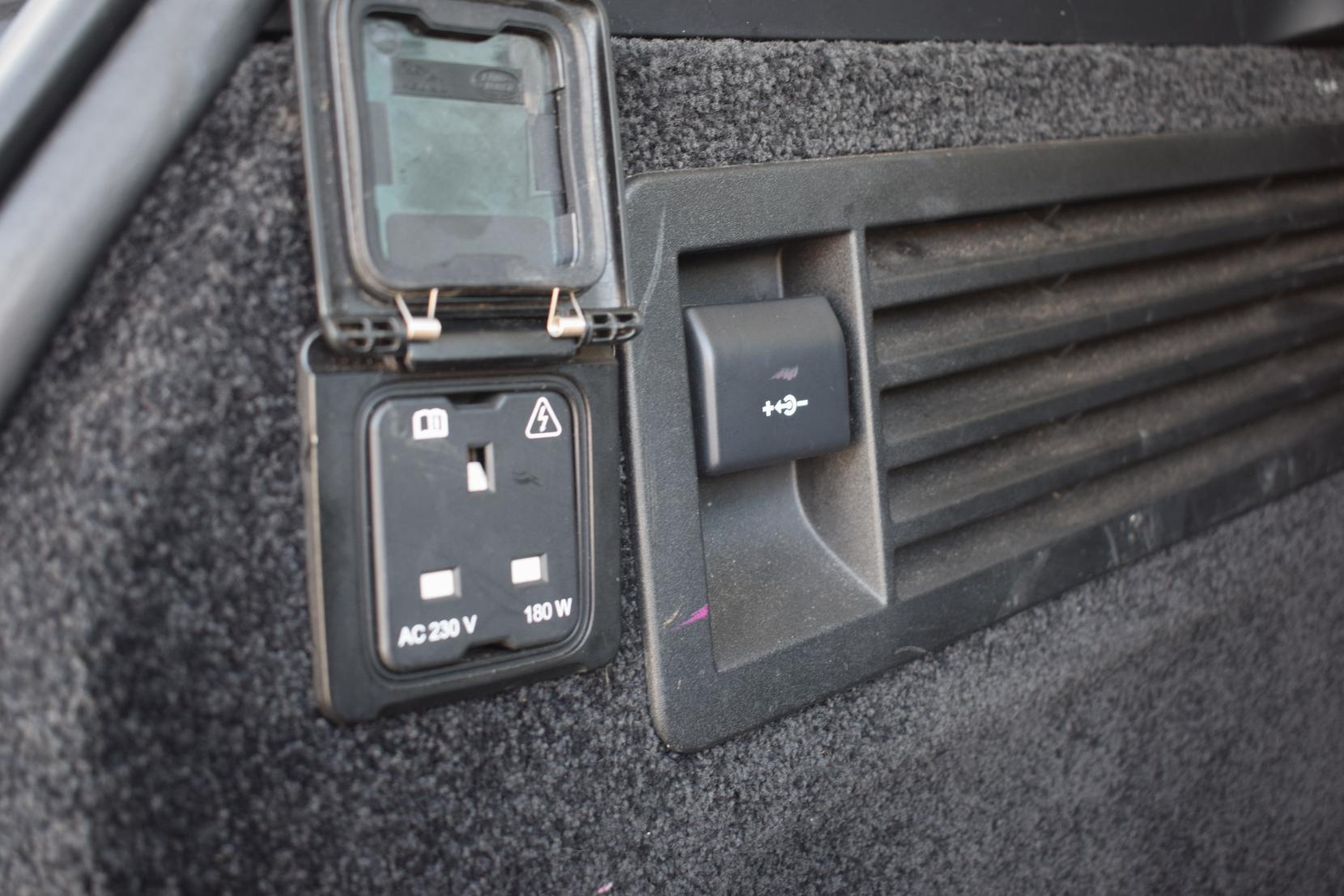 Land Rover Range Rover 5.0 P525 V8 Autobiography SUV 5dr Petrol Auto 4WD Euro 6 (s/s) (525 ps)