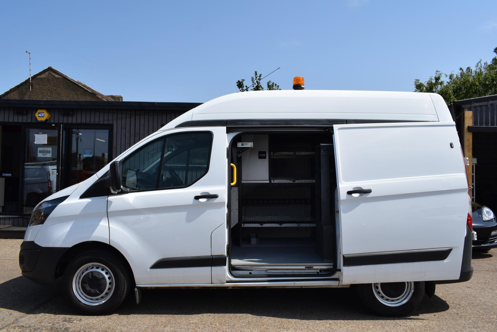 Ford Transit Custom 2.0 TDCi 290 Panel Van 5dr Diesel Manual L1 H2 (164 g/km, 104 bhp)