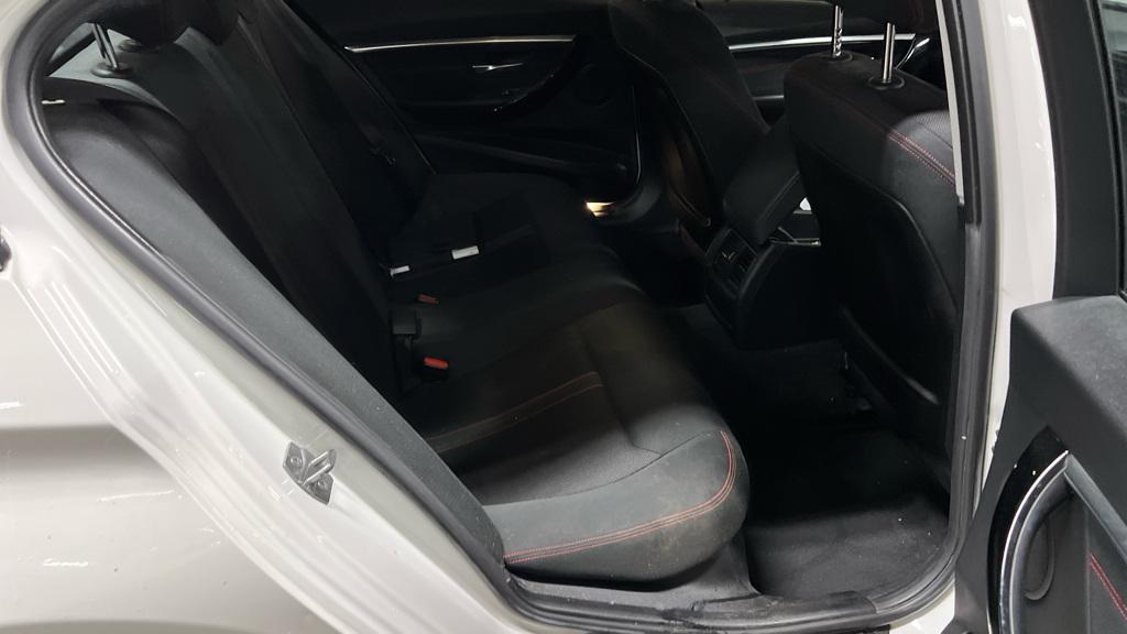 BMW 3 Series 2.0 320i Sport Saloon 4dr Petrol Manual Euro 6 (s/s) (184 ps)