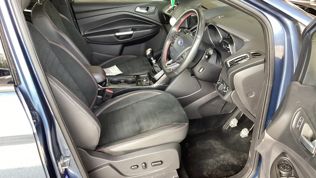 Ford Kuga 1.5T EcoBoost GPF ST-Line X SUV 5dr Petrol Manual Euro 6 (s/s) (150 ps)