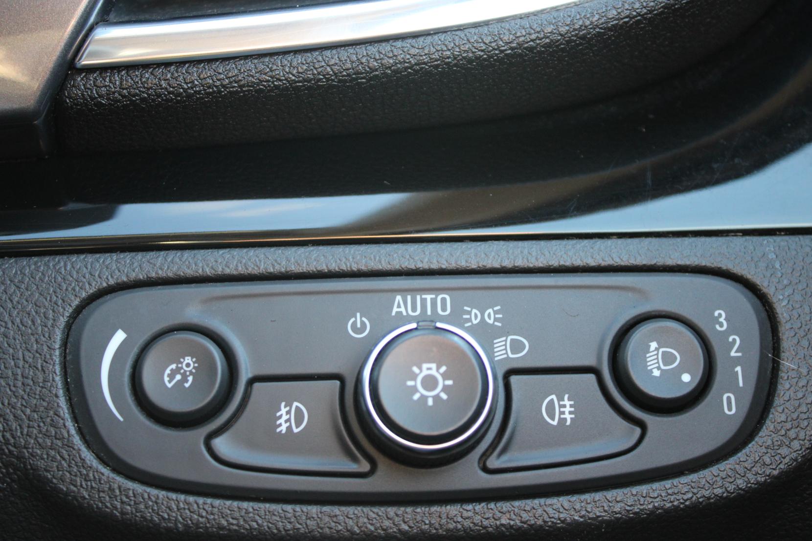 Vauxhall Mokka X 1.4i Turbo ecoTEC Active SUV 5dr Petrol Manual Euro 6 (s/s) (140 ps)