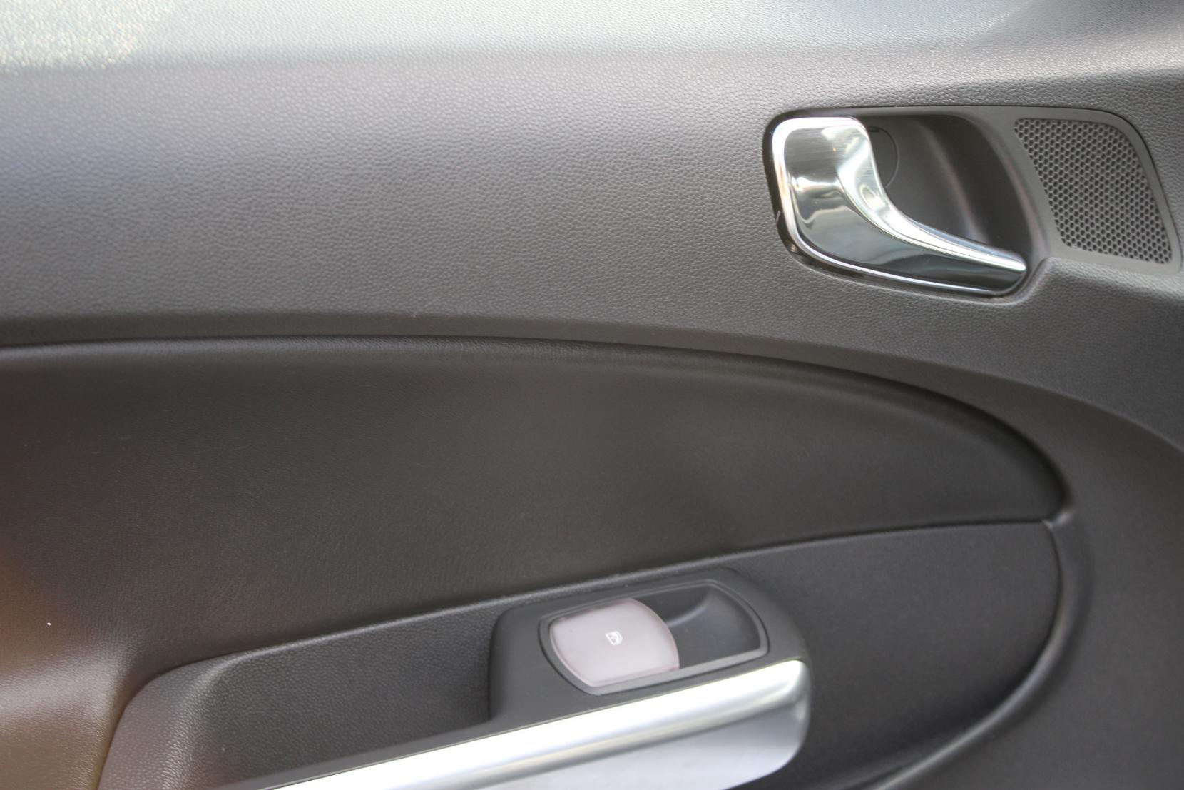 Vauxhall Corsa 1.6T 16V VXR Hatchback 3dr Petrol Manual Euro 5 (192 ps)